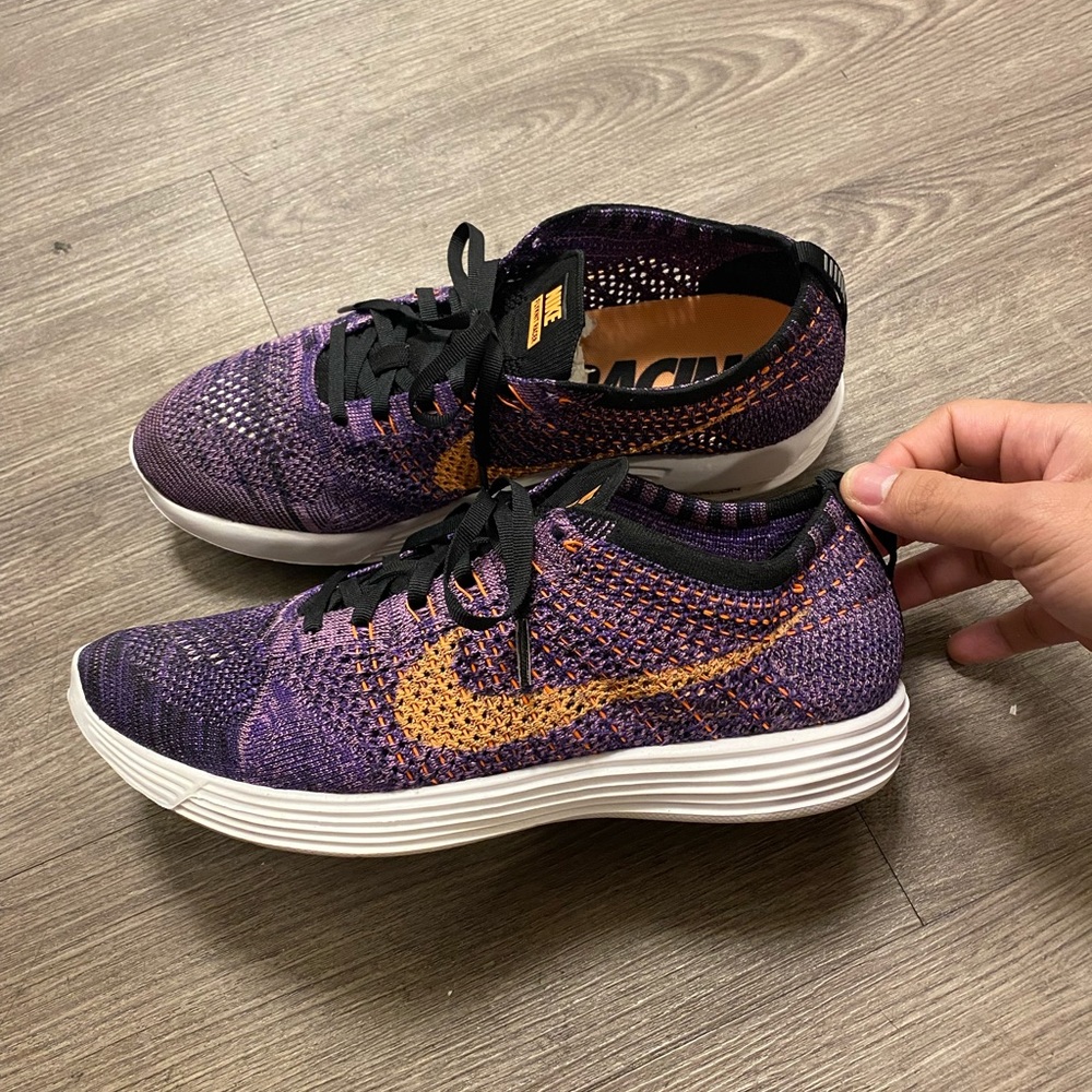 Nike Flyknit Racer